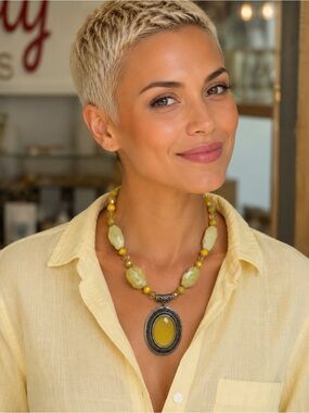 🆕😍🍁Yellow Opal Pendant Necklace -